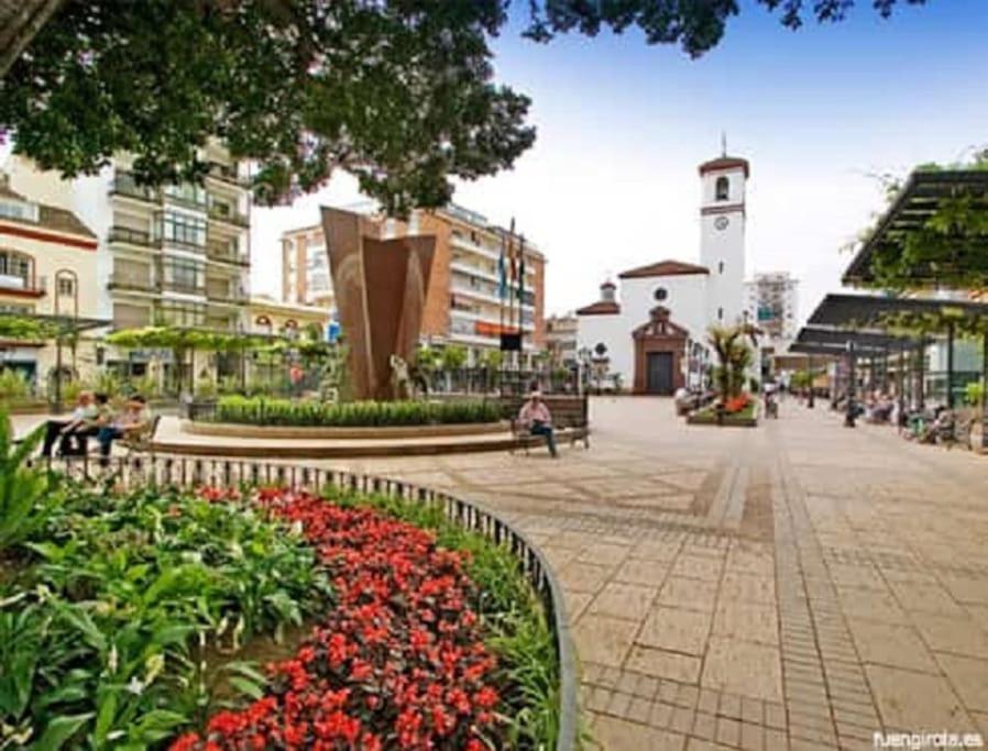 Magnifico Apartamento En El Centro De Fuengirola Kültér fotó